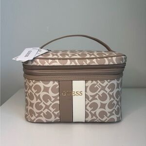 GUESS Double Zip Beauty Case Travel Makeup Cosmetic Bag Logo Beige NEW